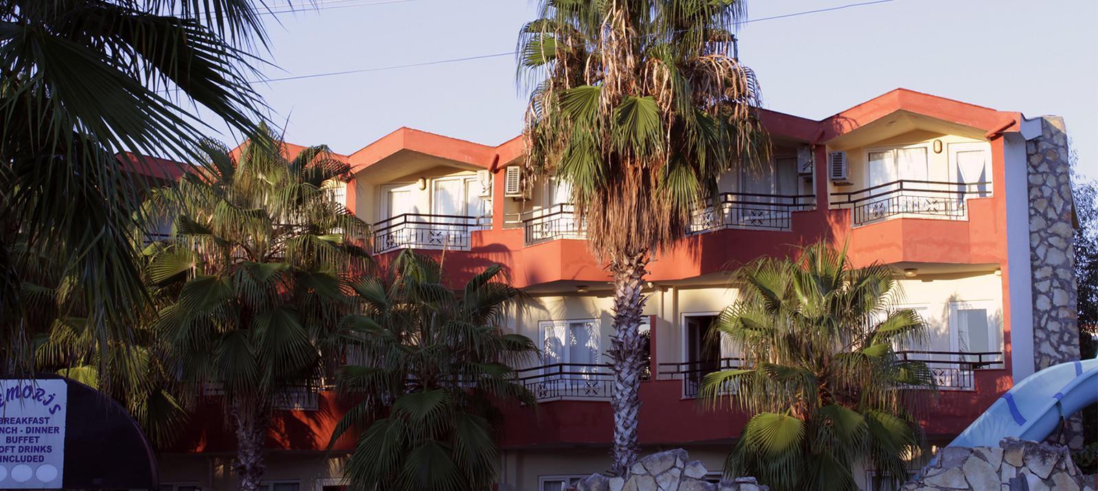 Semoris Hotel Side Bagian luar foto