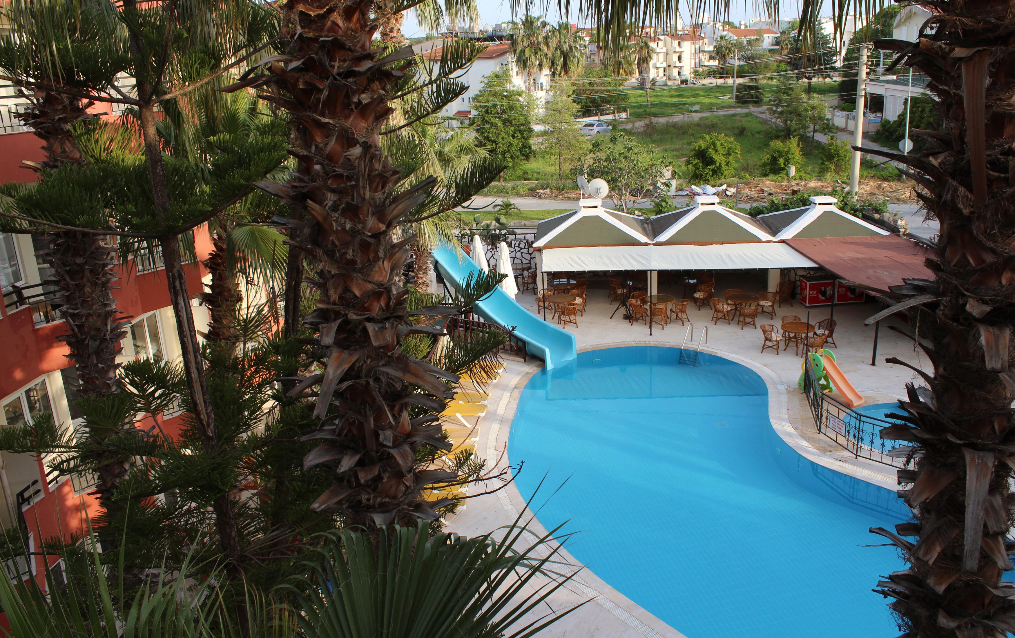 Semoris Hotel Side Bagian luar foto