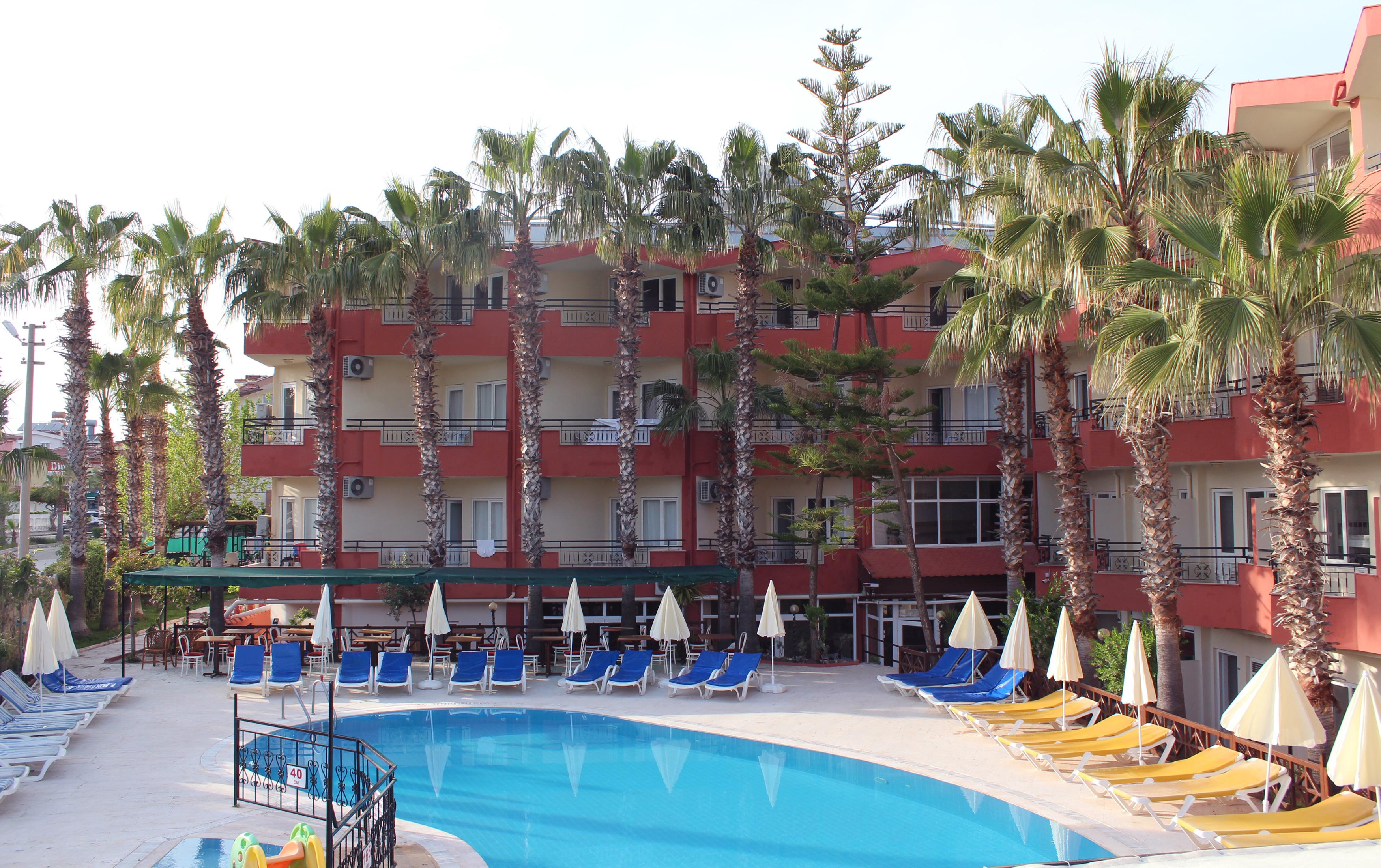 Semoris Hotel Side Bagian luar foto