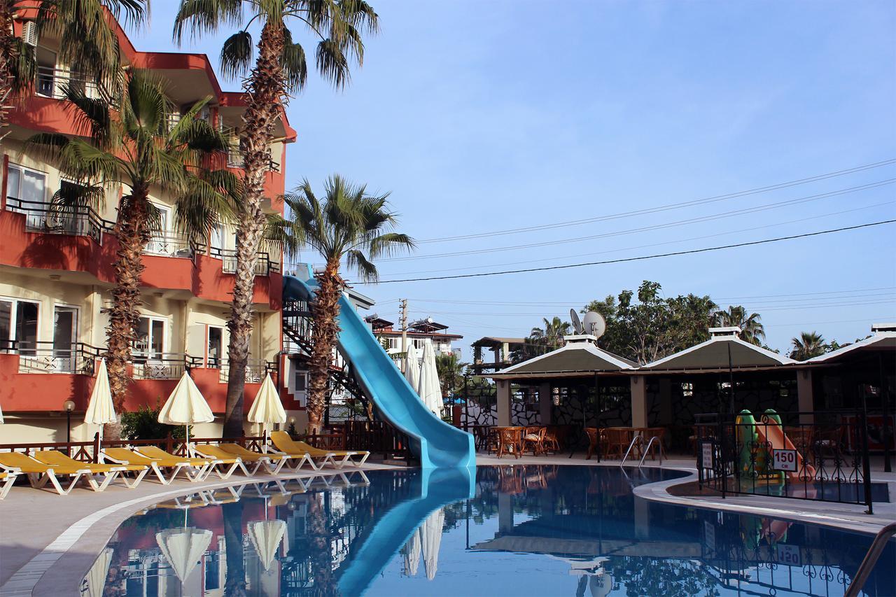 Semoris Hotel Side Bagian luar foto