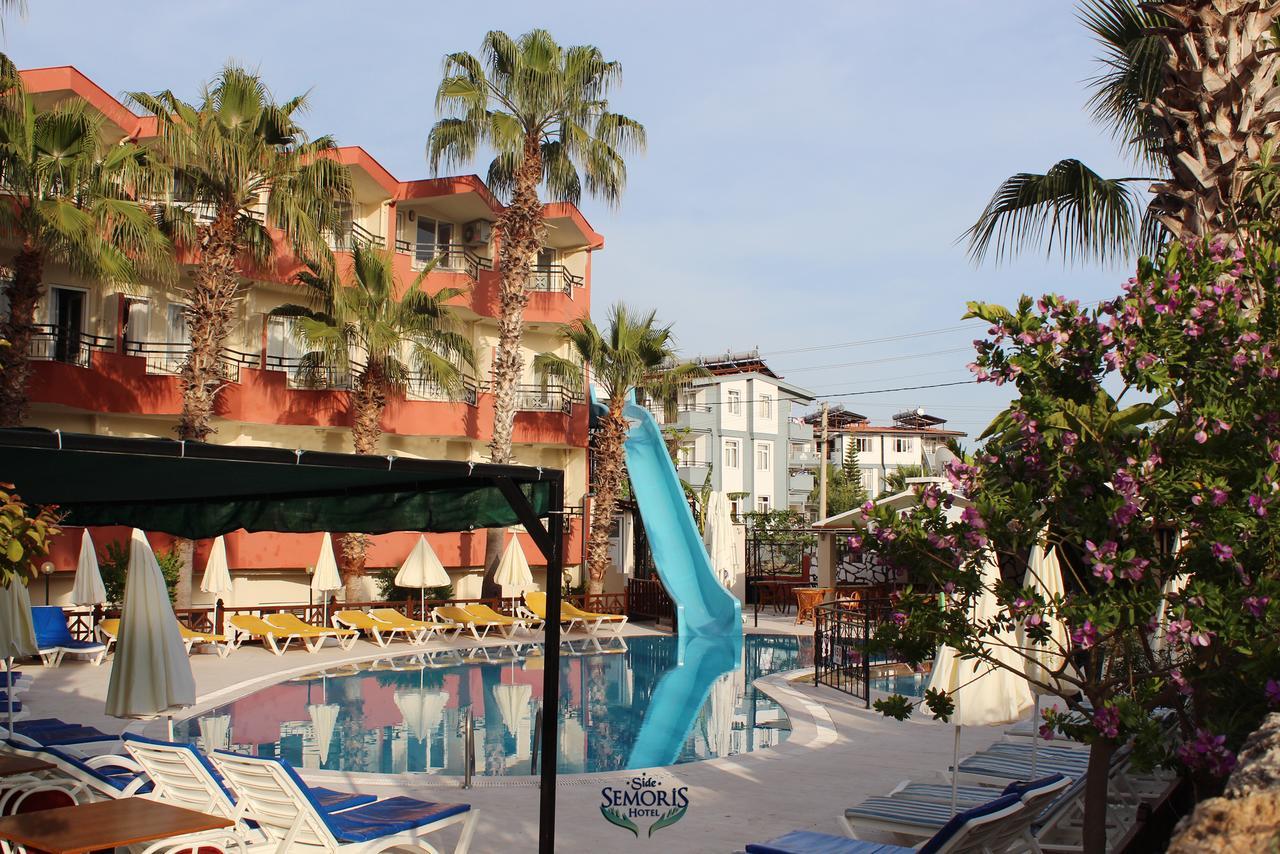 Semoris Hotel Side Bagian luar foto